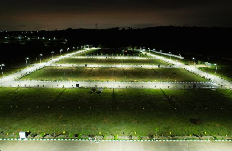 Plots for Sale in Tavarekere