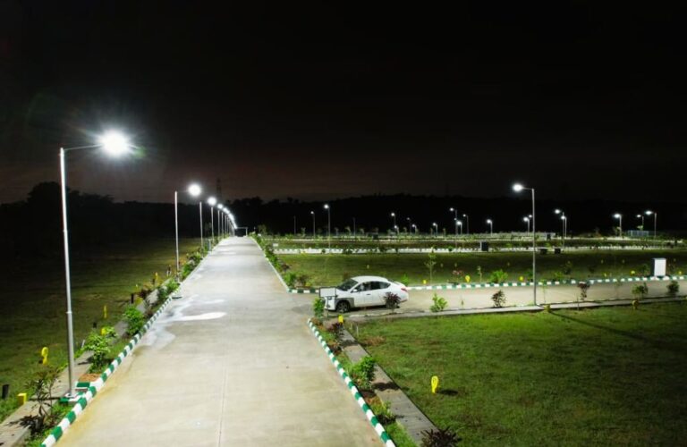 Plots for Sale in Tavarekere